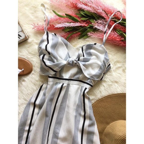 SOLD🚫Lush Woven Tie Front Striped Midi - Picture 3 of 8